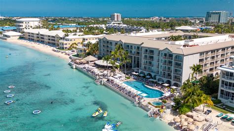 THE GRAND CAYMAN MARRIOTT LOOKS 